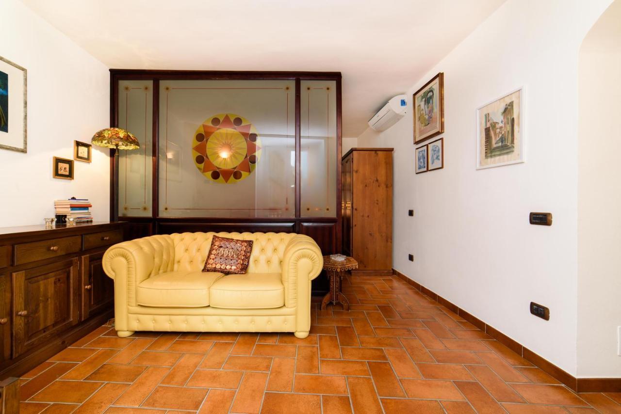 Appartement Dimora Bibbo à Salernes Extérieur photo